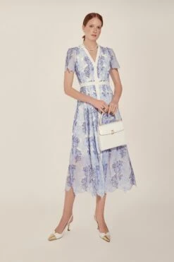 Chelsea Embroidered Shirt Dress -Lady Style Wear ChelseaSS25model1WEB