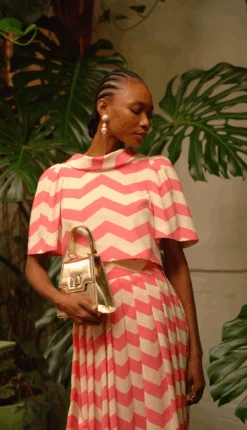 Palm Beach Clara Top Pink Chevron Silk -Lady Style Wear Screenshot 2024 10 20 at 01.47.54 1