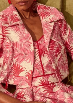 Remy Cropped Jacket Palm Jacquard -Lady Style Wear Screenshot 2025 01 09 at 14.50.41